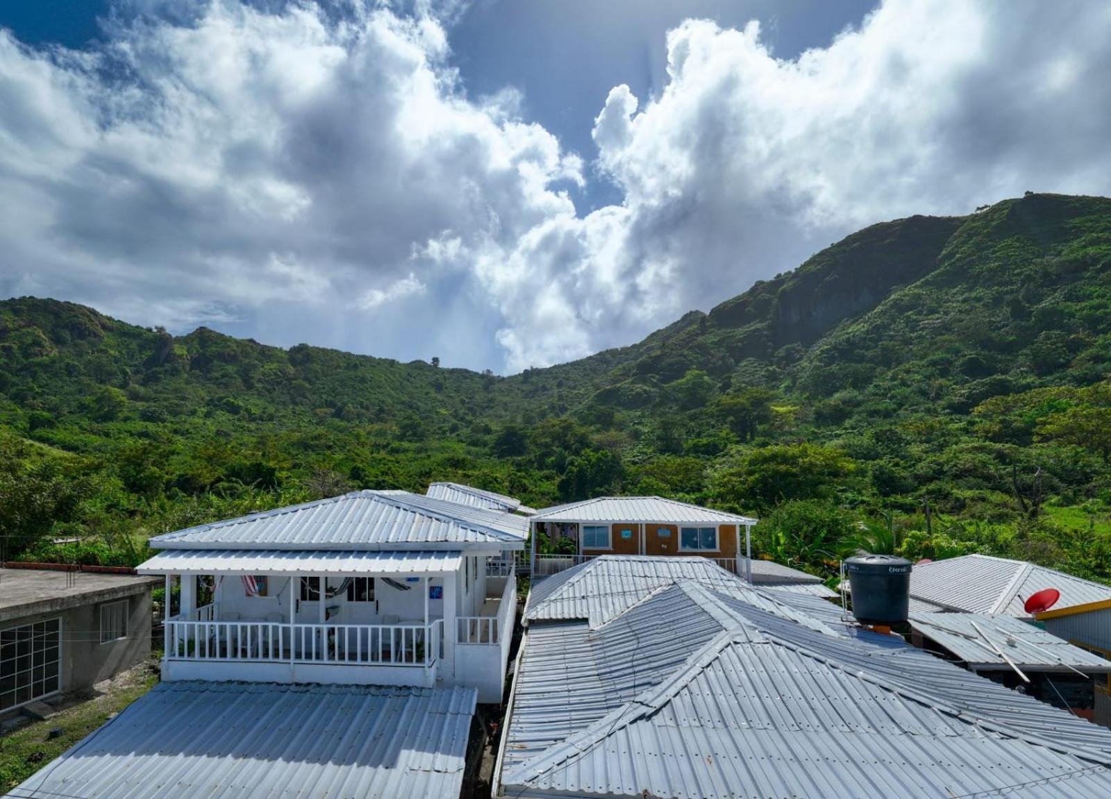 Posada Aleeny Providencia  ภายนอก รูปภาพ
